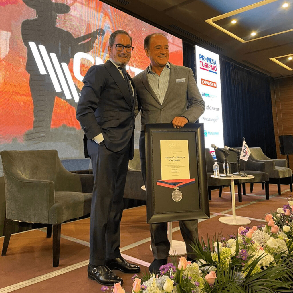 CNET reconoce la labor turística de Alejandro Zozaya