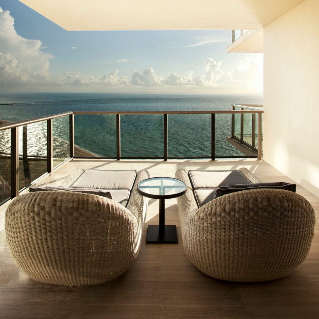 Bal harbor.