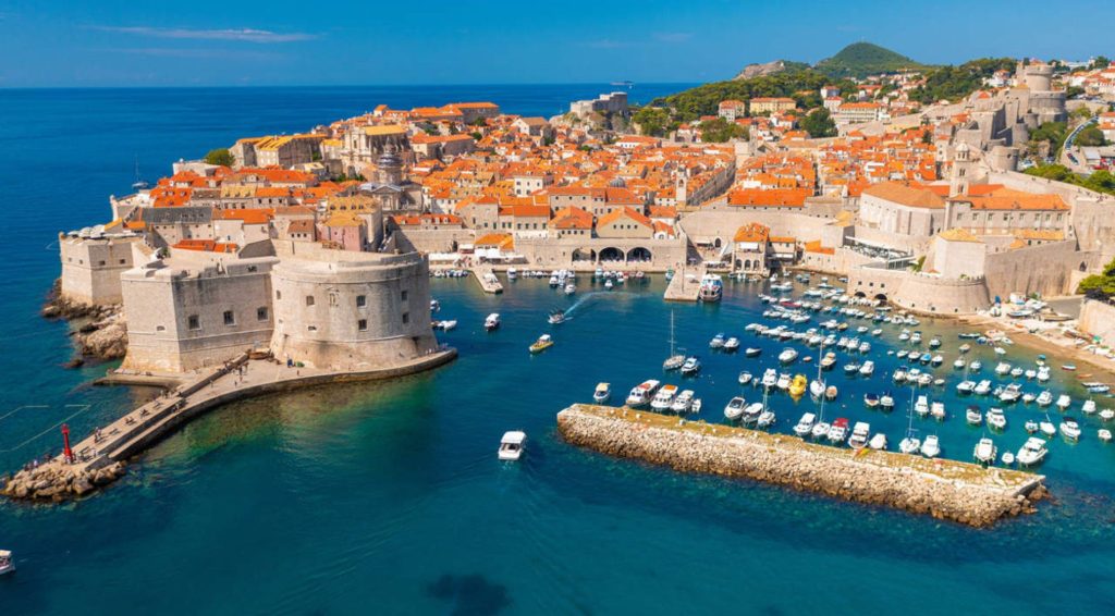 Turistas o turismo en masas en Croacia